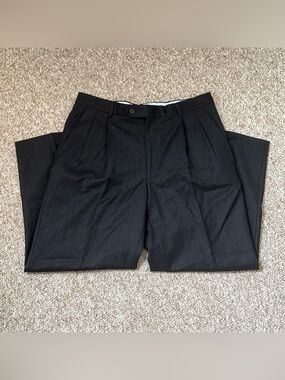 Enzo Mantovani Men's Black Pleated Pants 33x26
